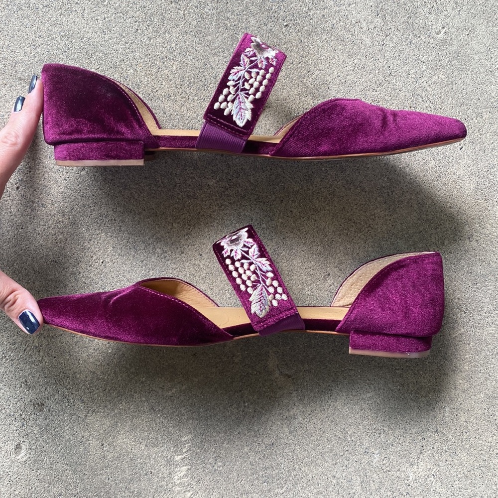 SUNDANCE Bettye Muller Embroidered Flats | 8.5 - Picture 2 of 8